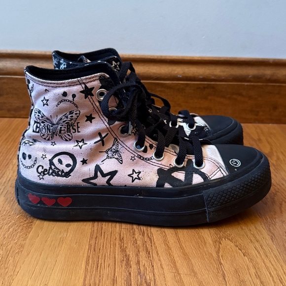 Converse Chuck Taylor All Star High Top Sneakers Butterfly Print Black/Pink 6.5 - Picture 2 of 13